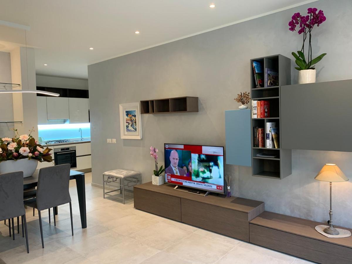 A Casa Di Chiara 2 Lägenhet Stresa Exteriör bild