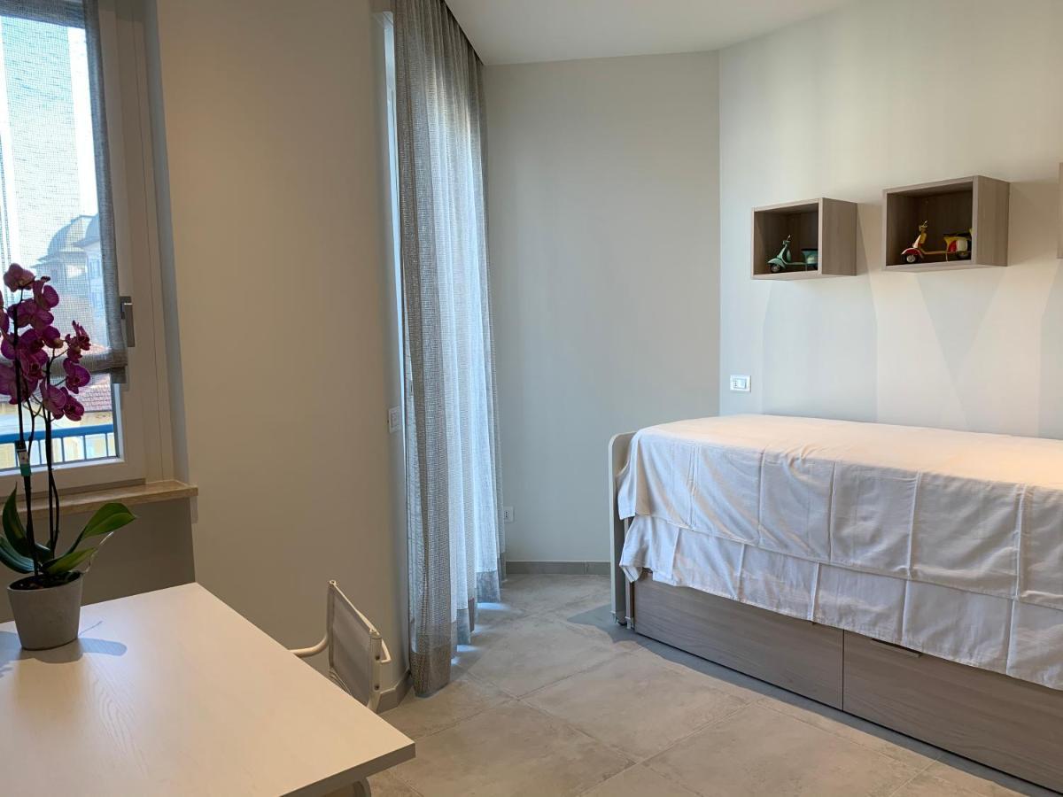 A Casa Di Chiara 2 Lägenhet Stresa Exteriör bild