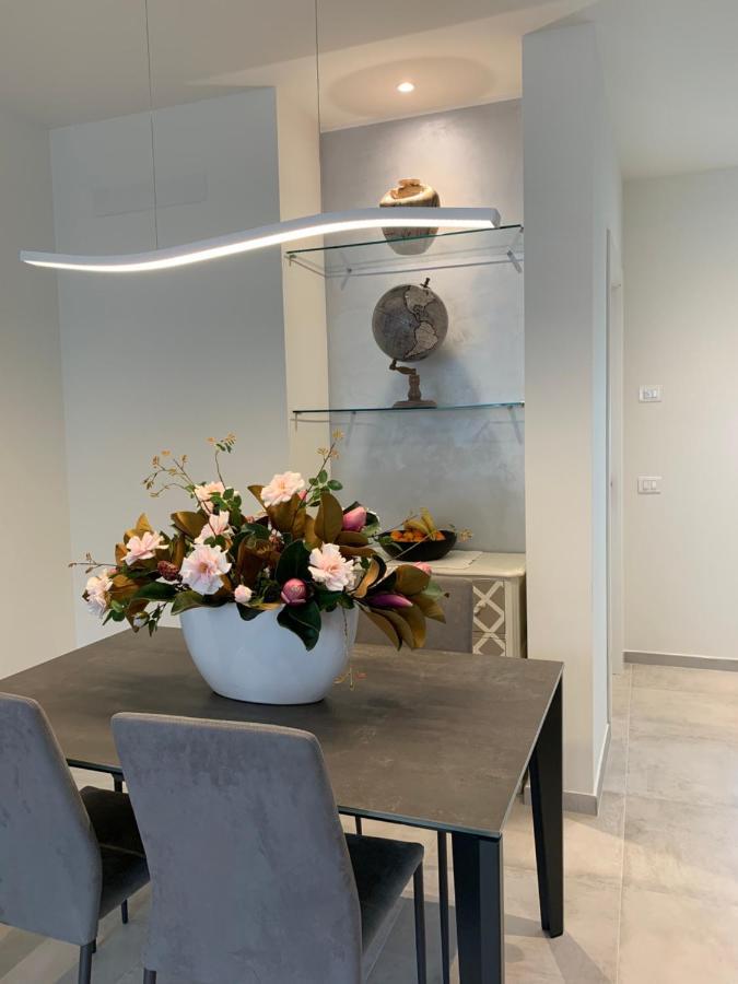 A Casa Di Chiara 2 Lägenhet Stresa Exteriör bild